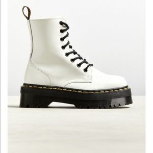 White jaden dr. Martens